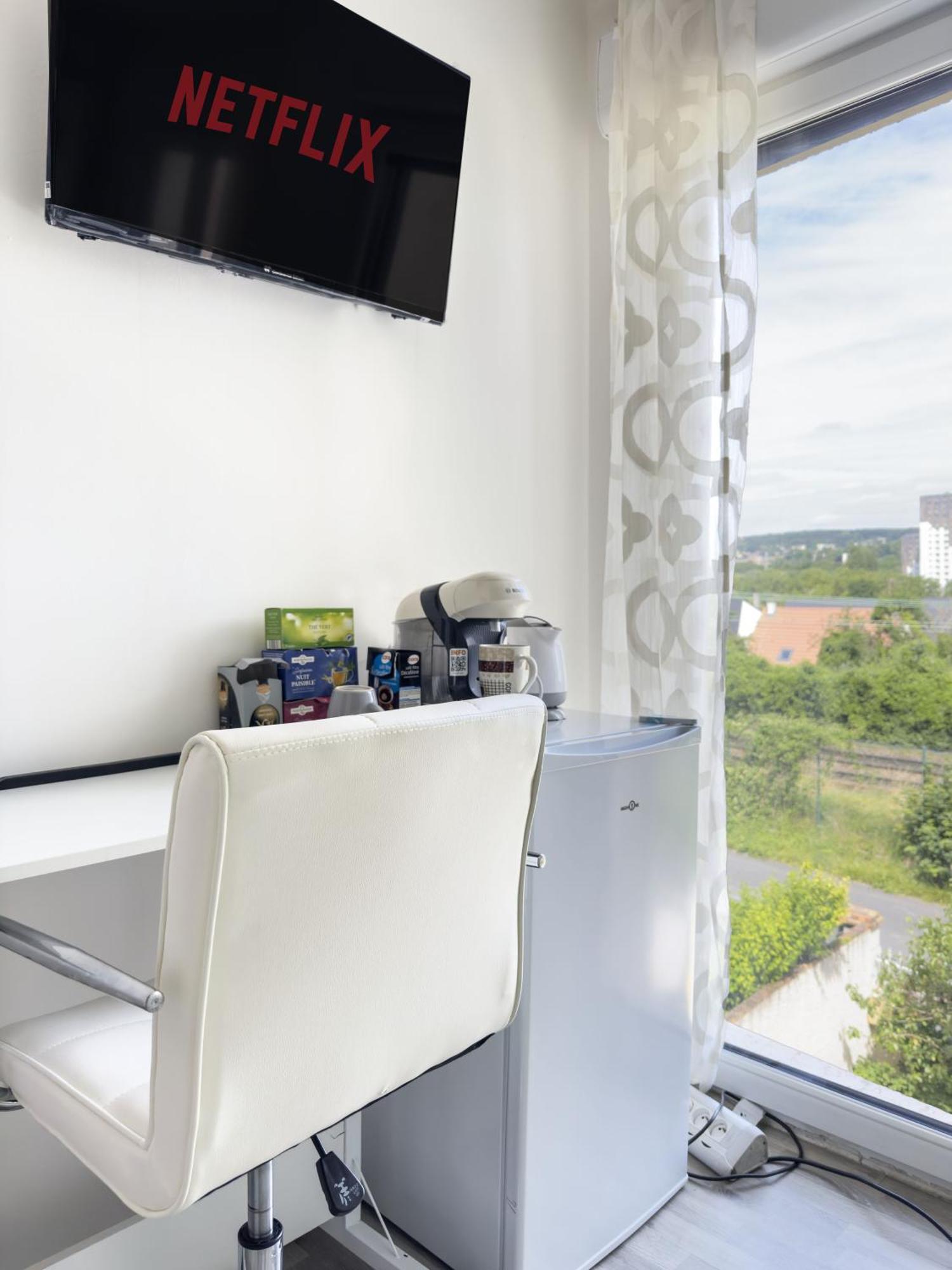 Chambre A Antony Proche De Paris Et A 10 Minutes Aeroport Orly Luaran gambar
